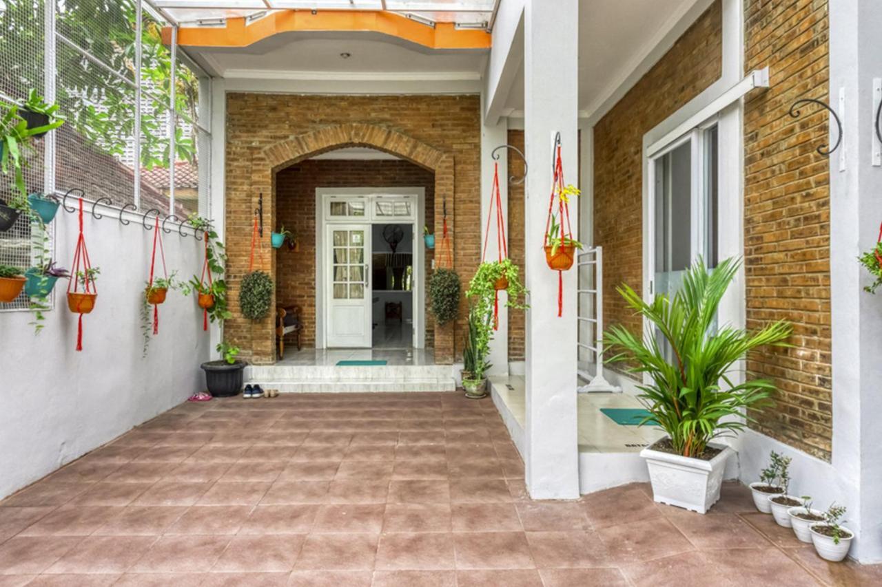 Reddoorz Near Sindu Kusuma Edupark 2 Hotel Cebongan Exterior photo